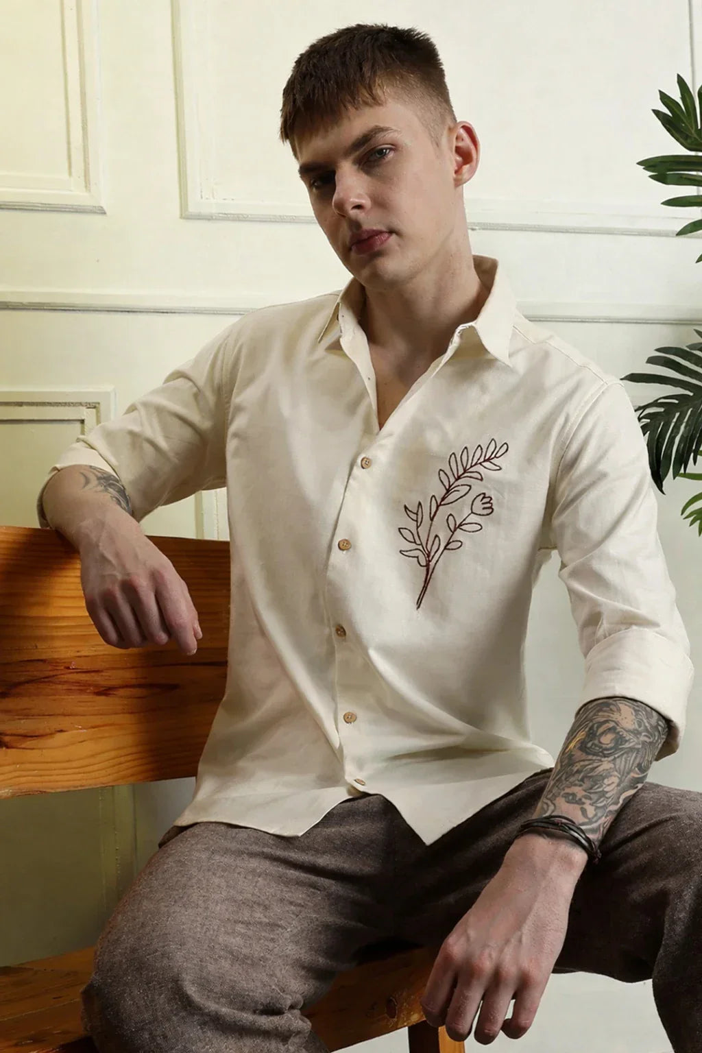Men Regular Fit Floral Print Spread Collar Casual Shirt