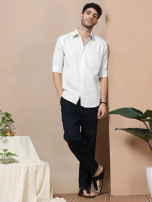 Men Slim Fit Solid Casual Shirt